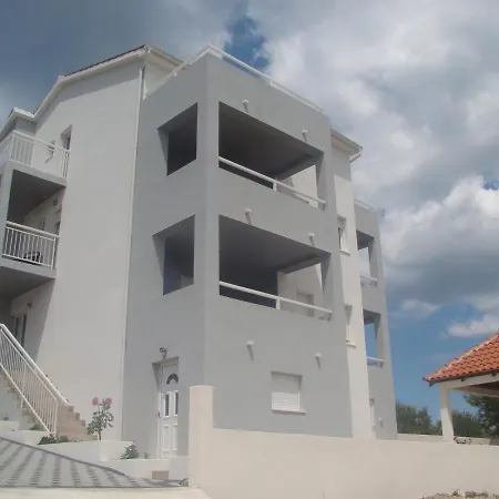Villa Villa Razanj *